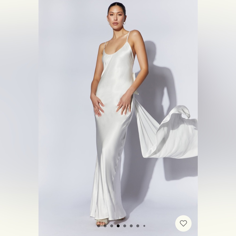 Meshki Kailey Low Back Maxi Dress with detachable bow train - size medium